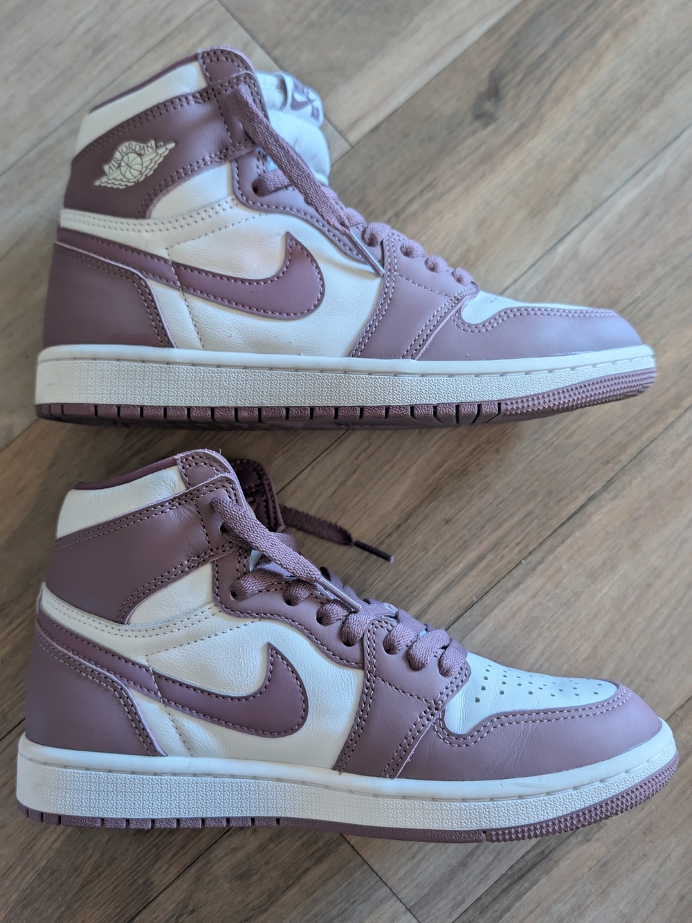 Nike Air Jordan 1 Retro High OG — Mauve/White